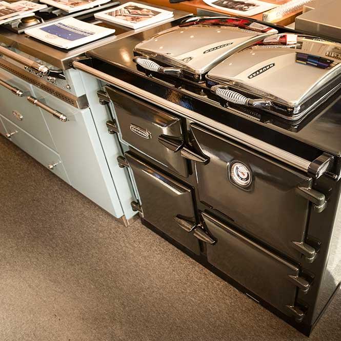 https://www.cast-iron-range-cookers.co.uk/squareimage.php?src=/images/rayburn/rayburn044.jpg